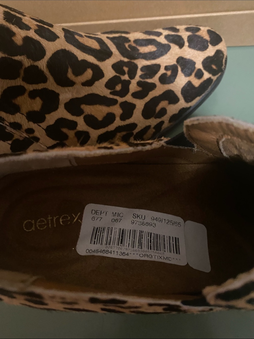 NWT Aetrex Delaney Genuine Leather Calf Hair Leopard Orthotic Bootie 7 1/2 - Picture 6 of 7